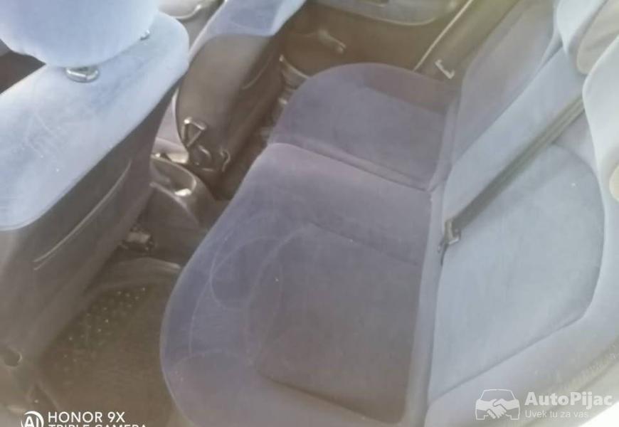 peugeot_206_8_polovni_automobili_autopijac.rs