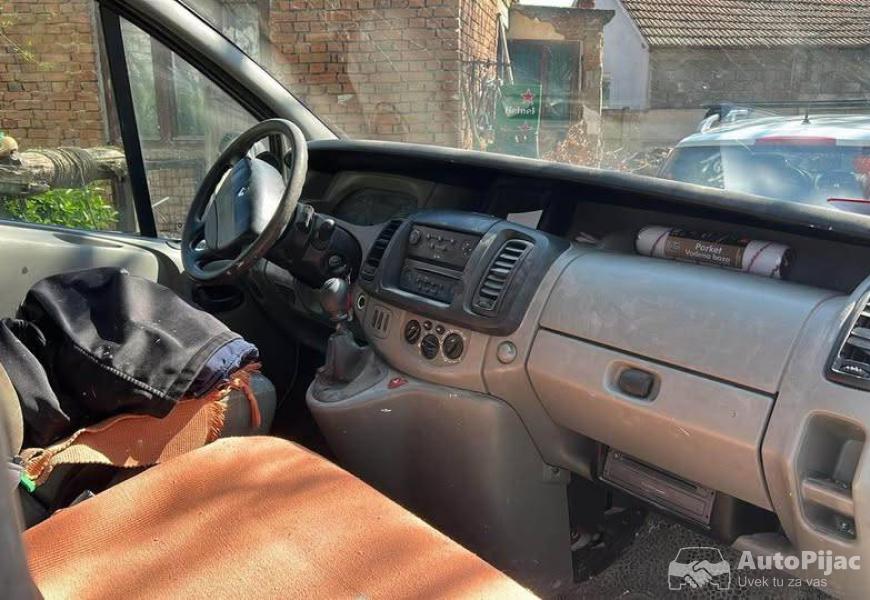 reno_trafic_25_2_polovni_automobili_autopijac.rs