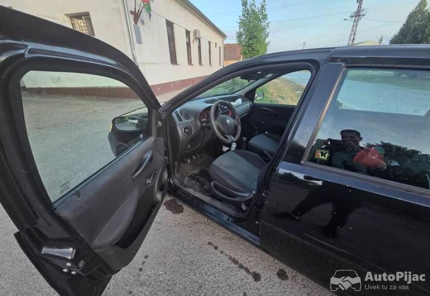 na_prodaju_fiat_punto_2010_god_reg_do_10022027_7_polovni_automobili_autopijac.rs