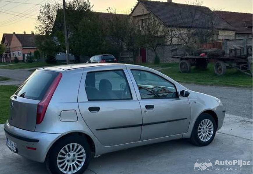 fiat_punto_3_6_polovni_automobili_autopijac.rs