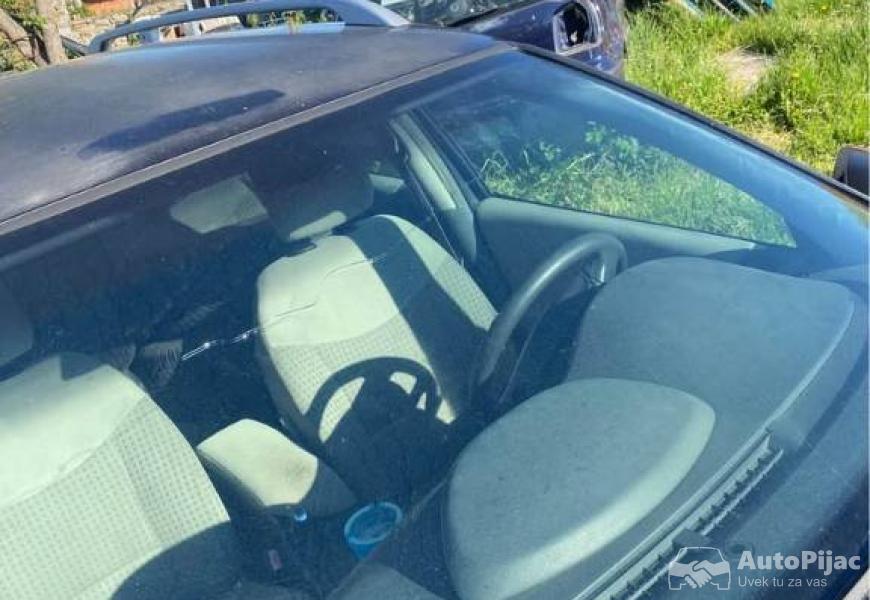reno_laguna_2_10_polovni_automobili_autopijac.rs