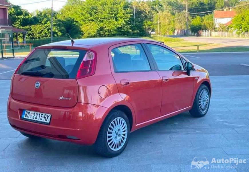 fiat_grande_punto_12_8v_4_polovni_automobili_autopijac.rs