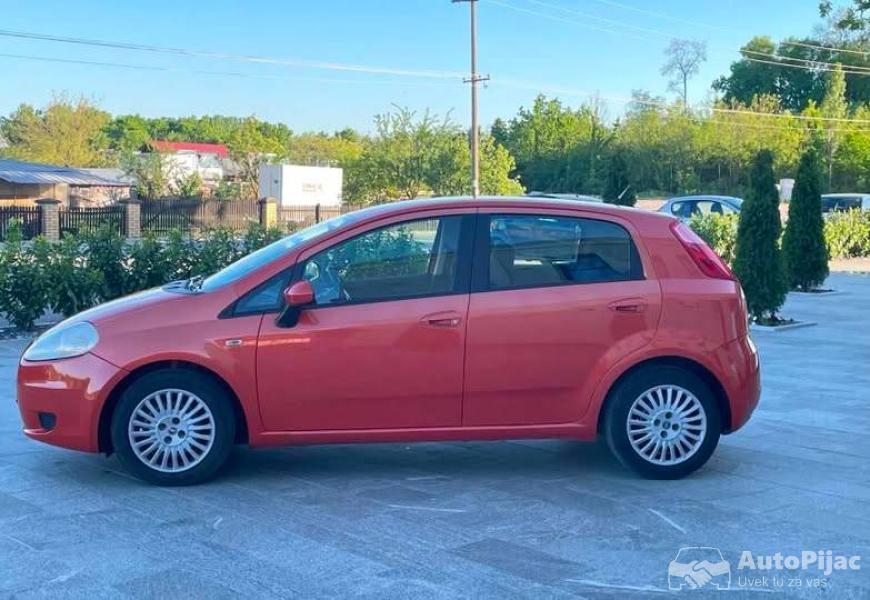 fiat_grande_punto_12_8v_6_polovni_automobili_autopijac.rs