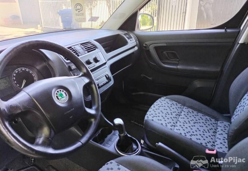 skoda_roomster_12_plin_12_polovni_automobili_autopijac.rs