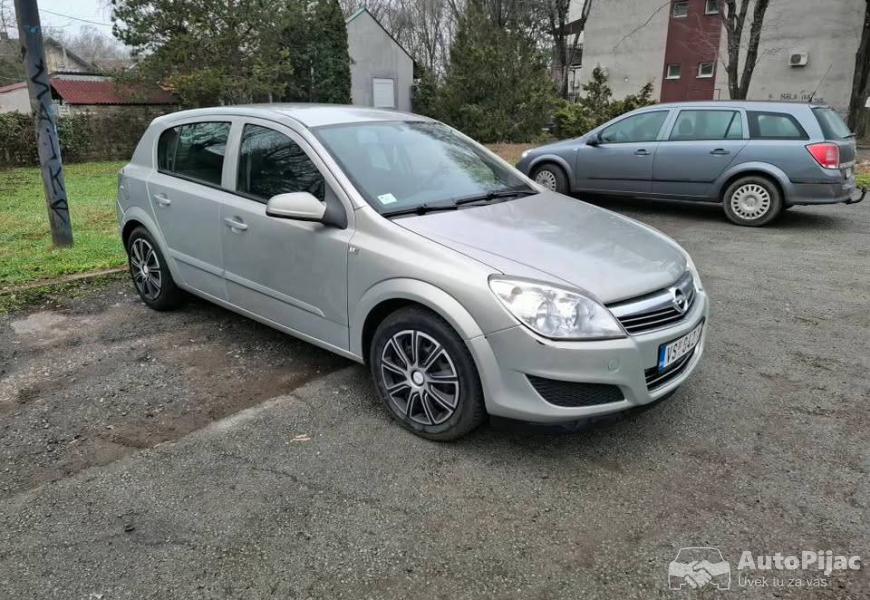 opel_astra_h_2007_14_benzin_plin_8_polovni_automobili_autopijac.rs