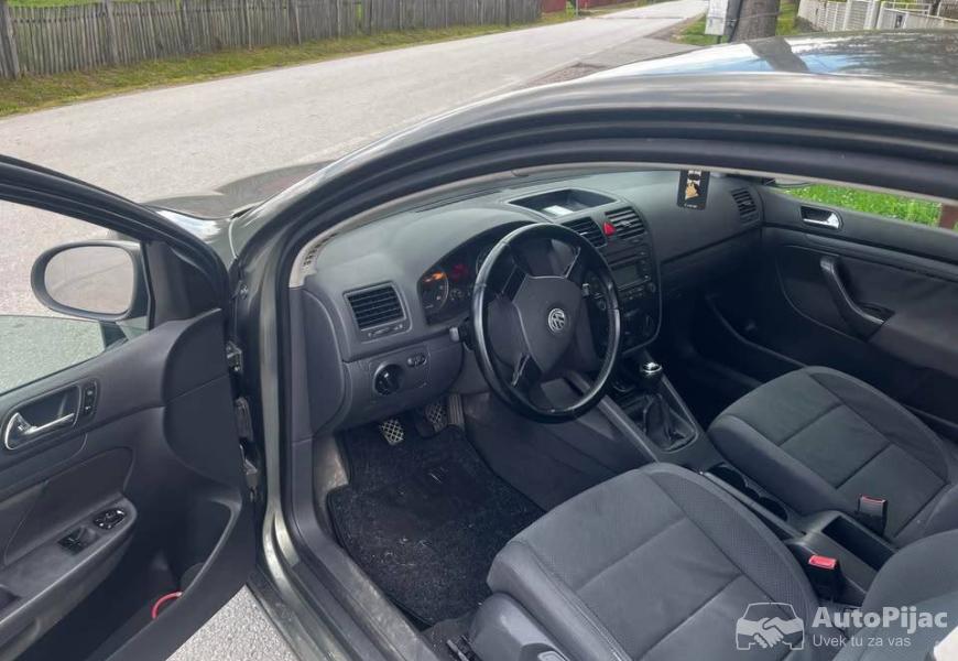 golf_5_hitno_8_polovni_automobili_autopijac.rs