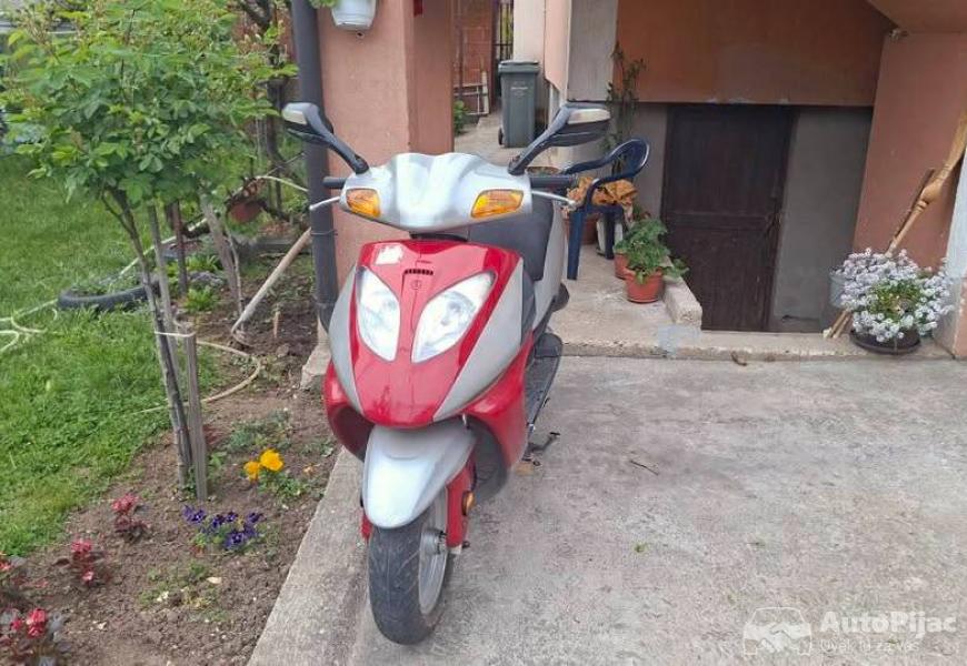 skuter_49_2_polovni_automobili_autopijac.rs