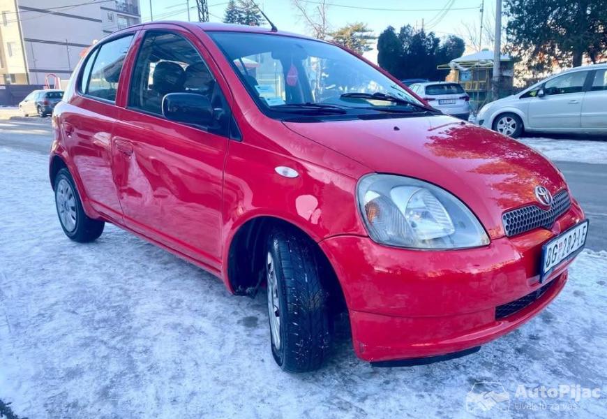 toyota_yaris_10_4_polovni_automobili_autopijac.rs
