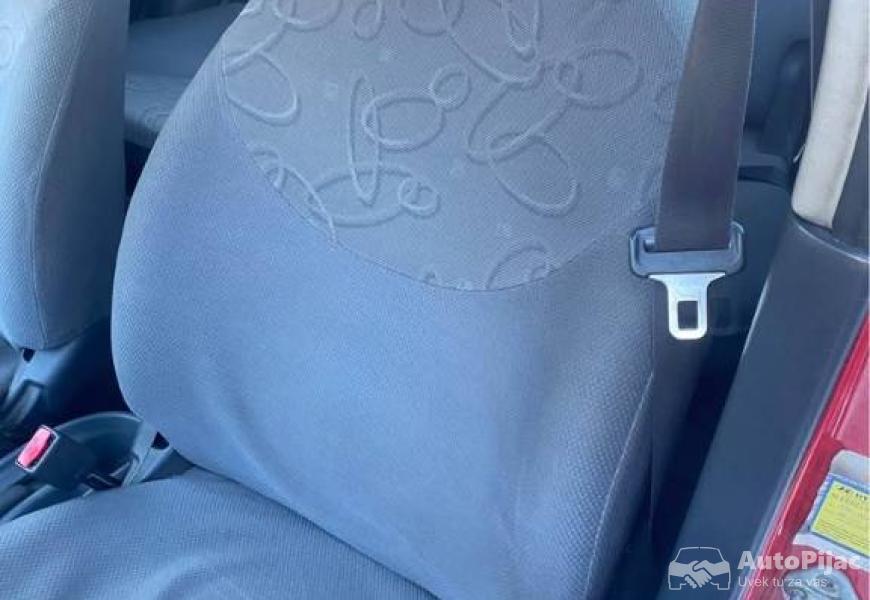 toyota_yaris_10_7_polovni_automobili_autopijac.rs