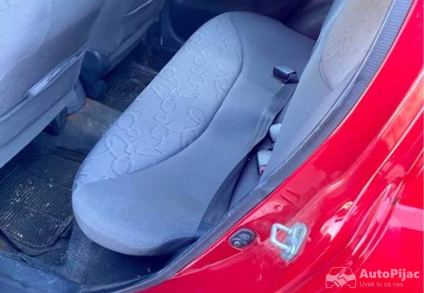 toyota_yaris_10_9_polovni_automobili_autopijac.rs