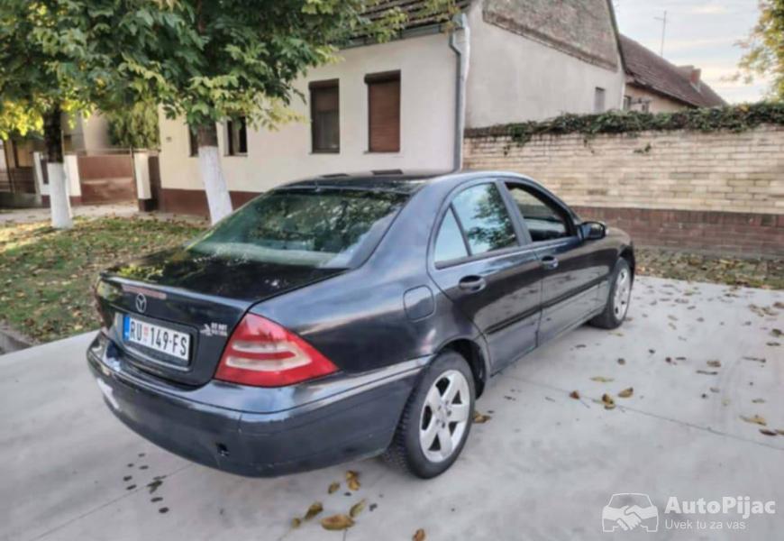 mecka_c200_3_polovni_automobili_autopijac.rs
