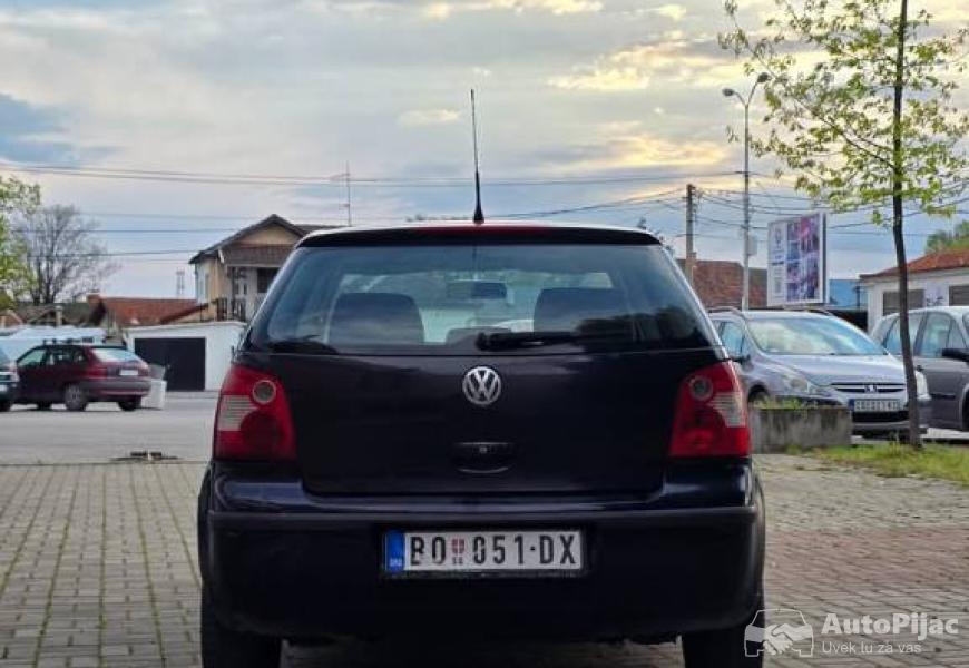 2004_volkswagen_polo_12_benz_3_polovni_automobili_autopijac.rs