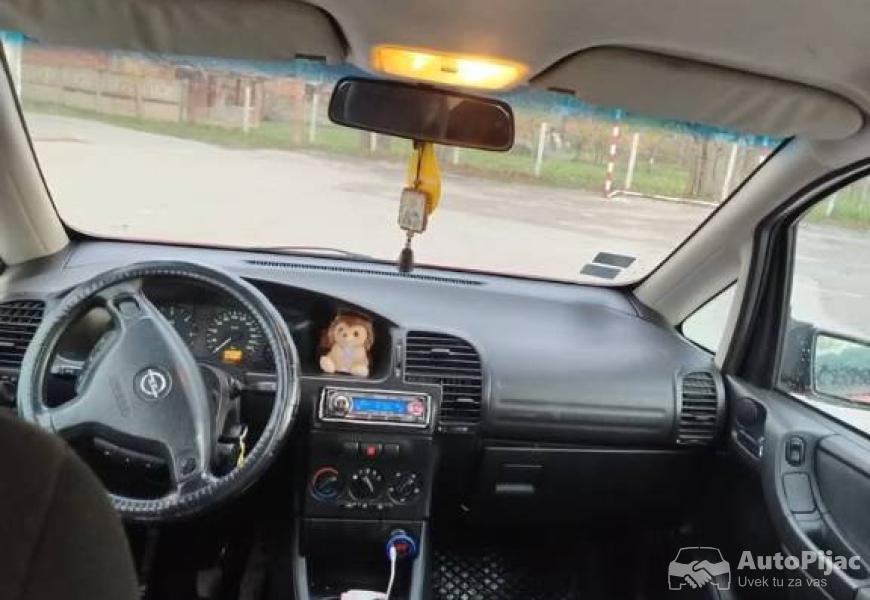 opel_zafira_2002_restajling_5_polovni_automobili_autopijac.rs