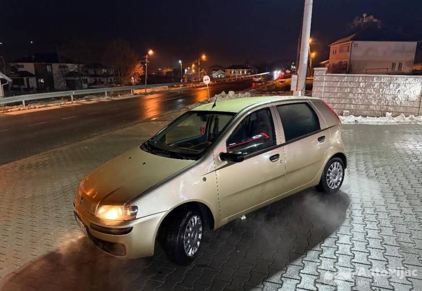 fiat_punto_12el_4_polovni_automobili_autopijac.rs