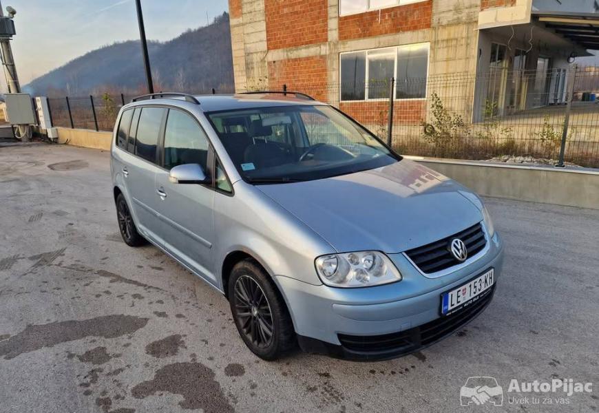 touran_7_polovni_automobili_autopijac.rs