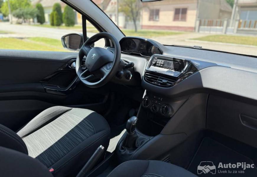 2015_peugeot_208_5_polovni_automobili_autopijac.rs