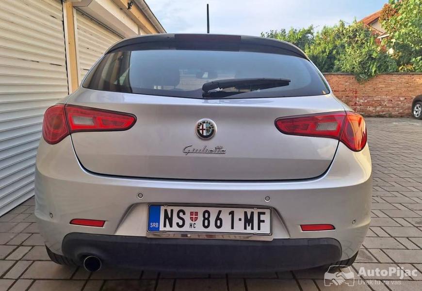 2011_alfa_romeo_gulietta_1_polovni_automobili_autopijac.rs