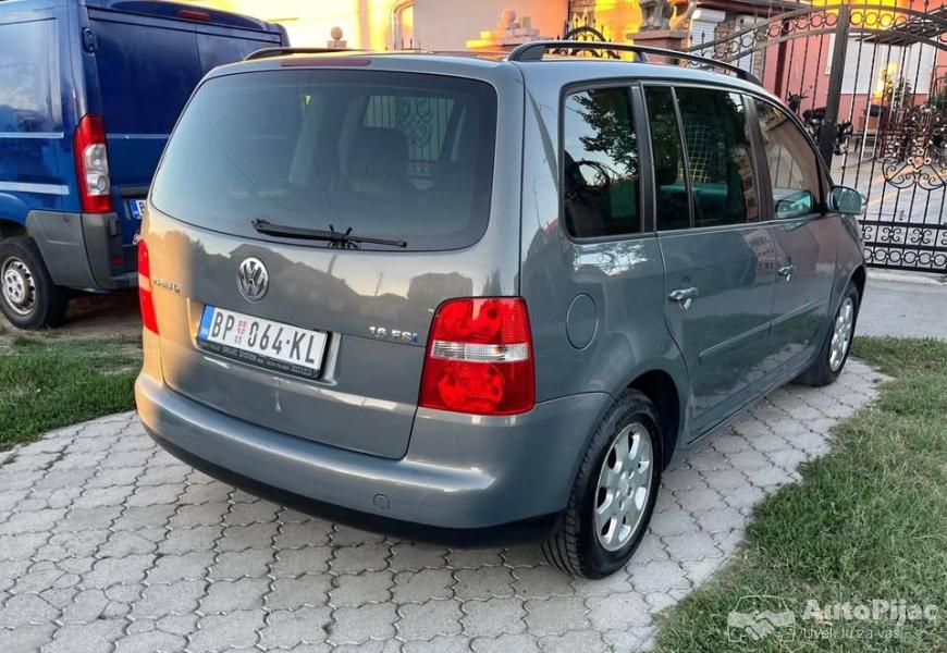 volkswagen_touran_4_polovni_automobili_autopijac.rs