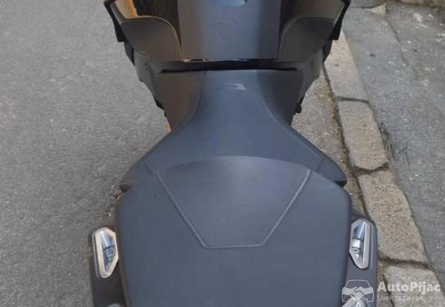 ktm_superduke_1290gt_9_polovni_automobili_autopijac.rs