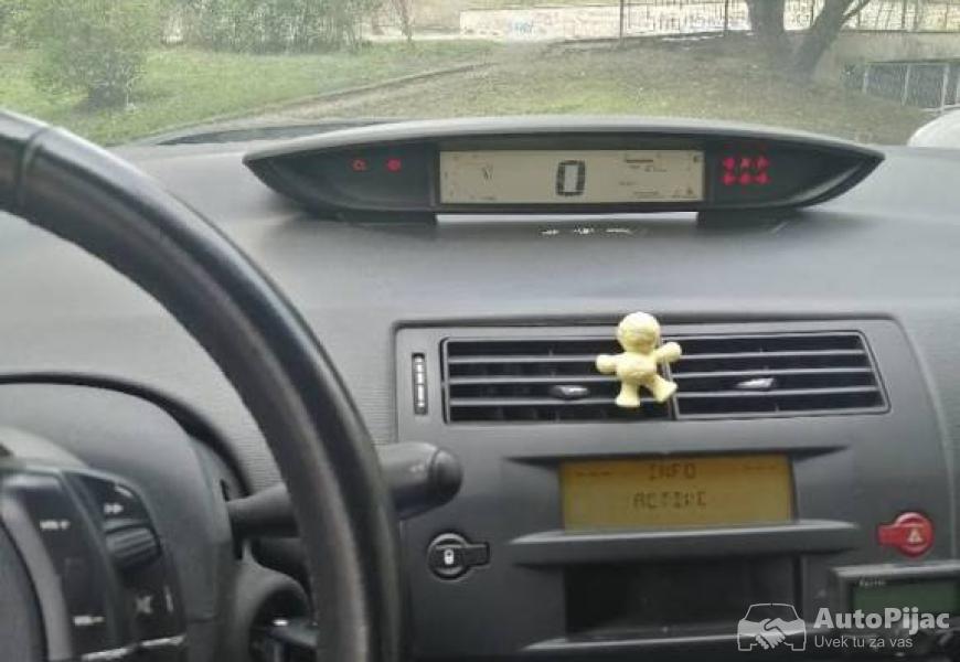 2009_citroen_c4_16hdi_10_polovni_automobili_autopijac.rs