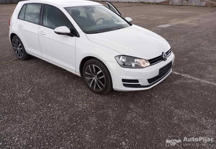 2014_volkswagen_golf_10_polovni_automobili_autopijac.rs