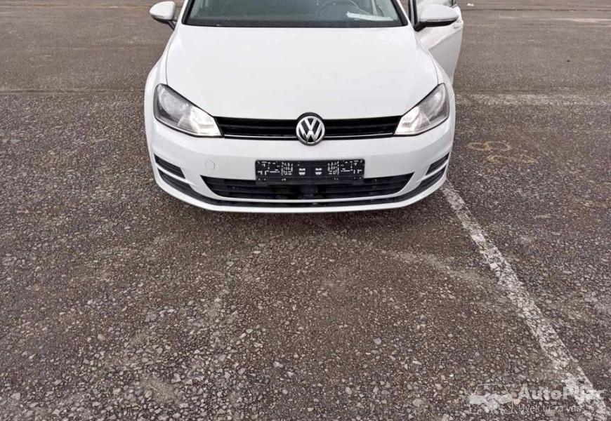 2014_volkswagen_golf_1_polovni_automobili_autopijac.rs