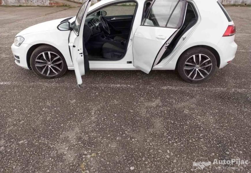 2014_volkswagen_golf_3_polovni_automobili_autopijac.rs