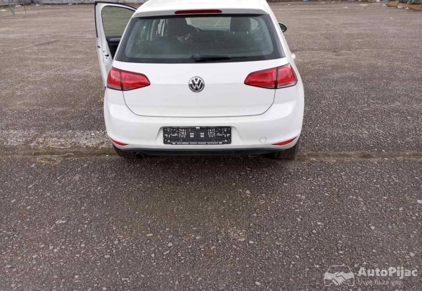 2014_volkswagen_golf_7_polovni_automobili_autopijac.rs