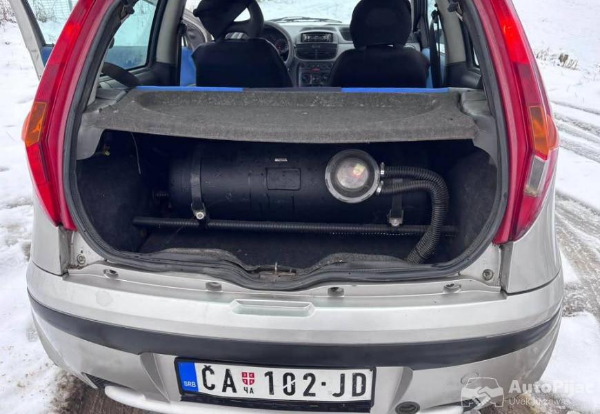 fiat_punto_12_8v_plin_nije_reg_9_polovni_automobili_autopijac.rs