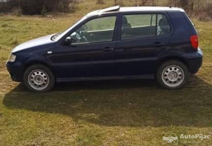 2000_volkswagen_polo_4_polovni_automobili_autopijac.rs
