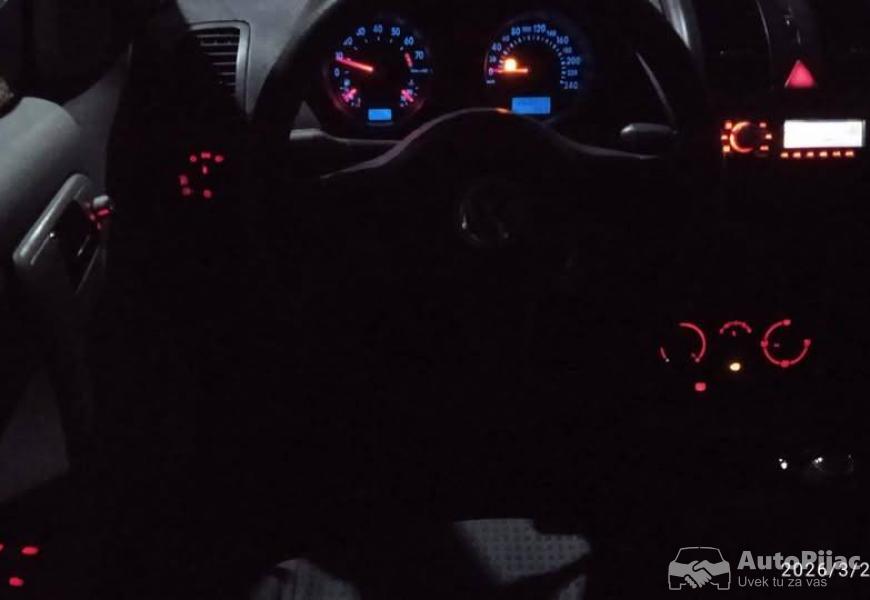 2000_volkswagen_polo_9_polovni_automobili_autopijac.rs