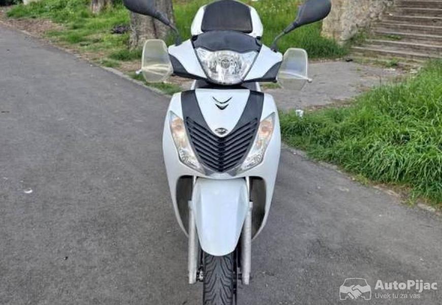 honda_sh_150i_1_polovni_automobili_autopijac.rs