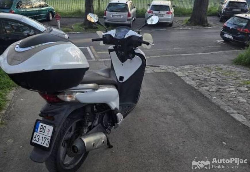 honda_sh_150i_6_polovni_automobili_autopijac.rs