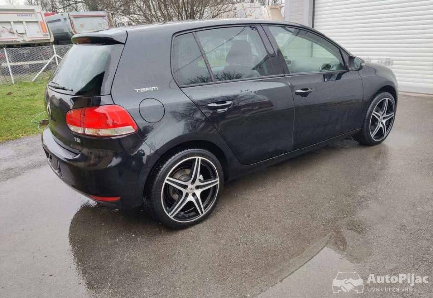 2010_volkswagen_golf_12_tsi_10_polovni_automobili_autopijac.rs
