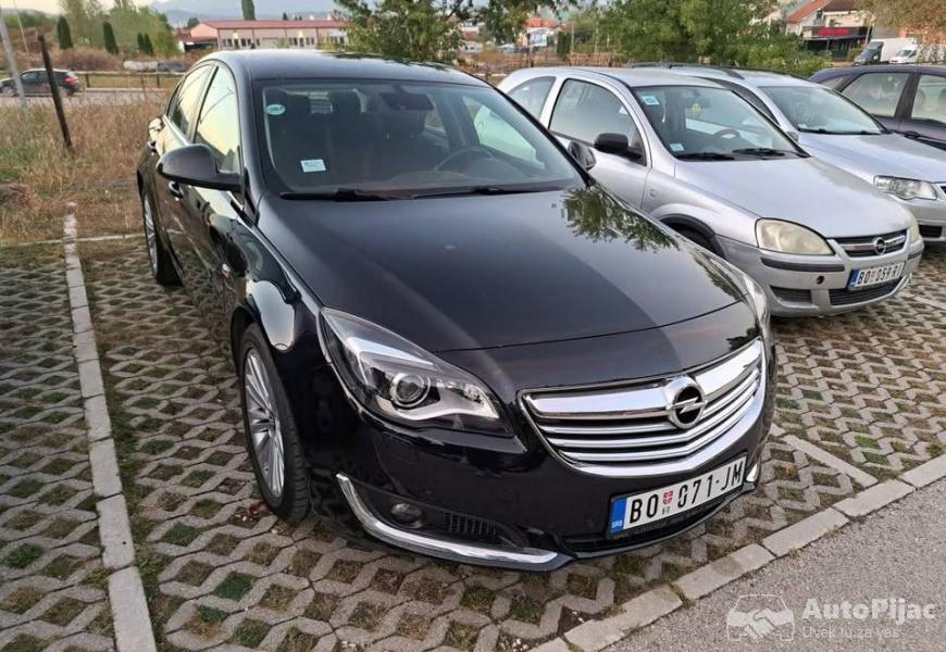 2014_opel_insignia_4_polovni_automobili_autopijac.rs