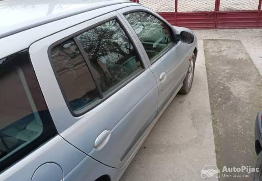 2000_renault_mgane_2_polovni_automobili_autopijac.rs