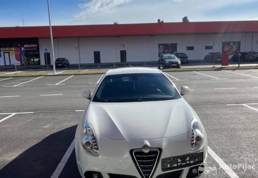 2012_alfa_romeo_giulietta_13_polovni_automobili_autopijac.rs