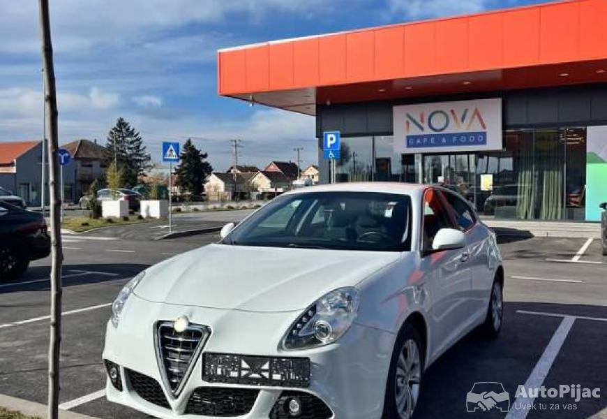 2012_alfa_romeo_giulietta_1_polovni_automobili_autopijac.rs