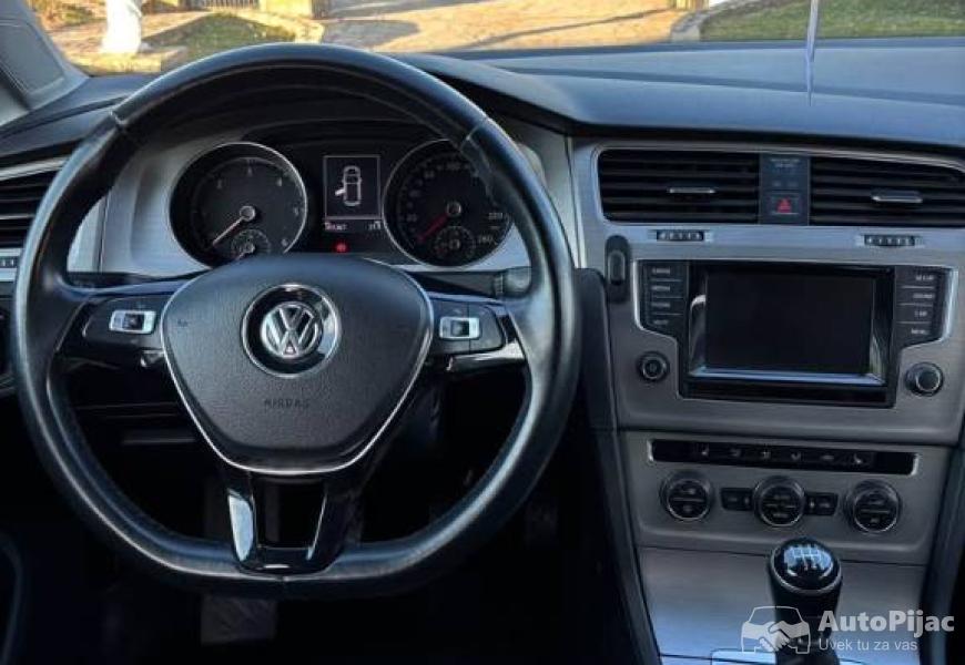 2015_volkswagen_golf_12_polovni_automobili_autopijac.rs