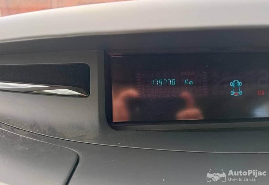 automatik_auto_na_prodaju_7_polovni_automobili_autopijac.rs