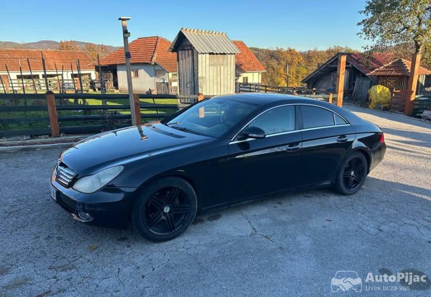 mercedes_benz_cls_320d_4_polovni_automobili_autopijac.rs