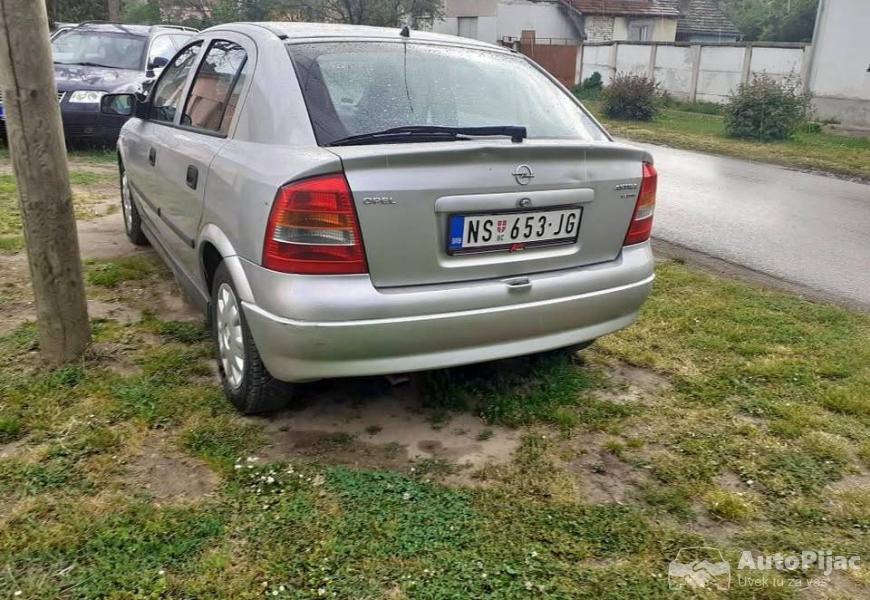 opel_astra_17_hedzbek_2001_god1650e_1_polovni_automobili_autopijac.rs