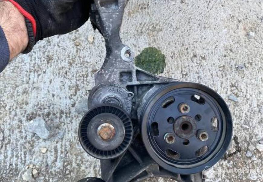 delovi_za_audi_a4_b6_i_b7_8_polovni_automobili_autopijac.rs