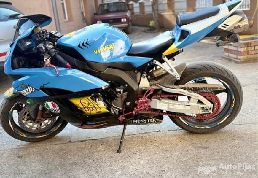 honda_cbr_1000_rr_1_polovni_automobili_autopijac.rs