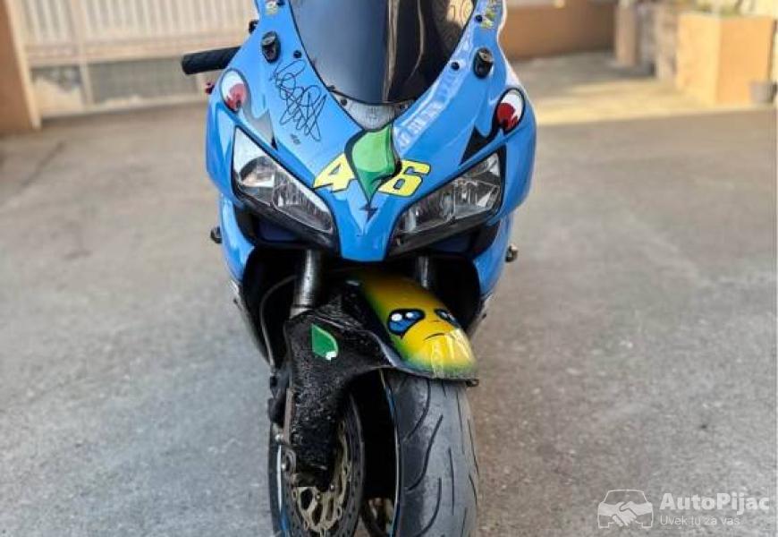 honda_cbr_1000_rr_4_polovni_automobili_autopijac.rs