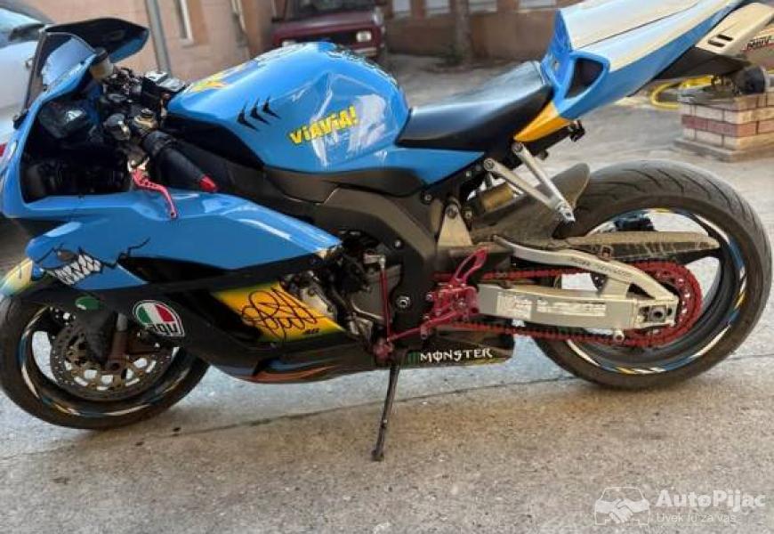 honda_cbr_1000_rr_8_polovni_automobili_autopijac.rs