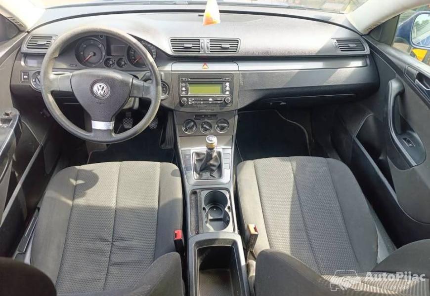 passat_b6_19tdi_bluemotion_3_polovni_automobili_autopijac.rs