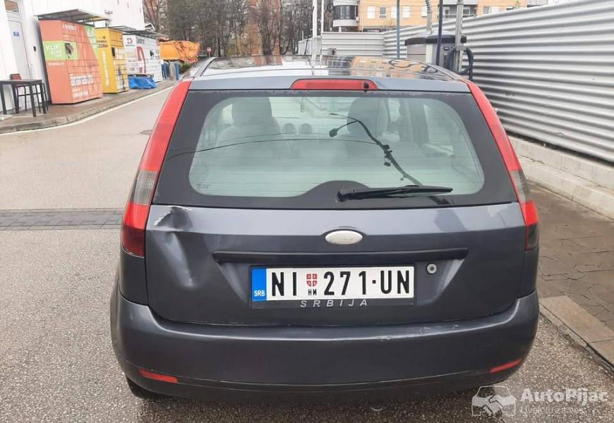 ford_fiesta_2003god_999_eura_reg125_benzin55_kw5_v_7_polovni_automobili_autopijac.rs