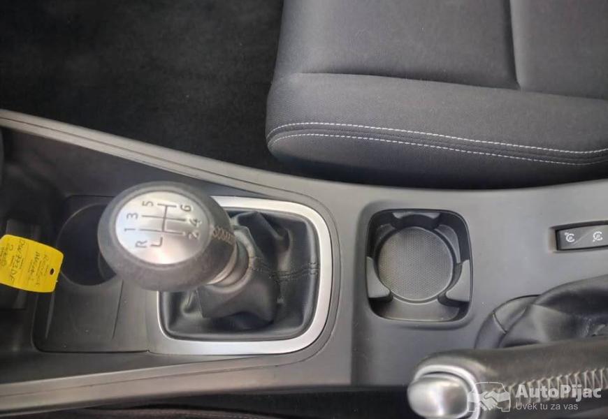 reno_megan_15_dci_81kw_6_brzina_kraj_2009god_18100_12_polovni_automobili_autopijac.rs