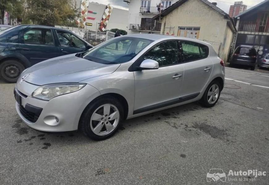 reno_megan_15_dci_81kw_6_brzina_kraj_2009god_18100_2_polovni_automobili_autopijac.rs